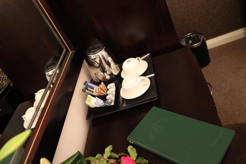 Greenvale Hotel Cookstown Kamer foto