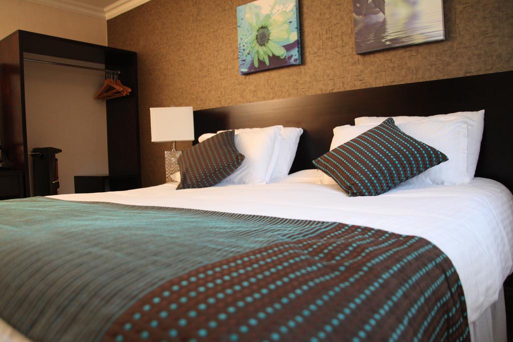 Greenvale Hotel Cookstown Buitenkant foto
